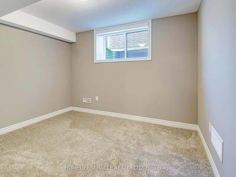 39 Broadacre Dr #BASEMENT — Photo 5