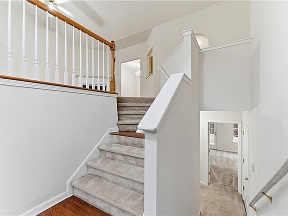 4th image of 6117 Arbor Links Rd