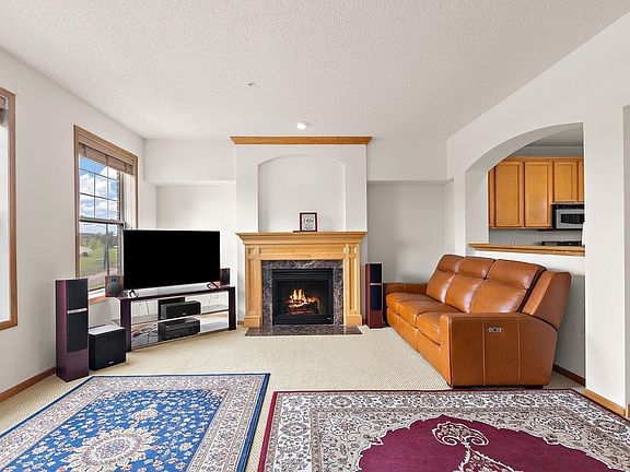5th image of 8262 Labont Way #5