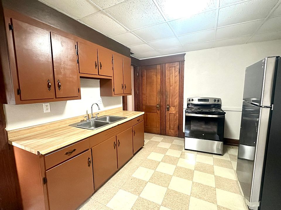 286288 Pine Street 286 Pine St Holyoke MA Zillow