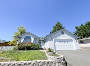 5441 Basin View Dr, Klamath Falls, OR 97603