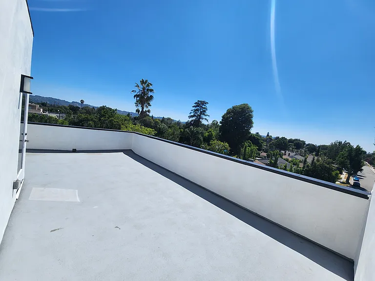 6061 Fulton Ave #8 — Photo 19