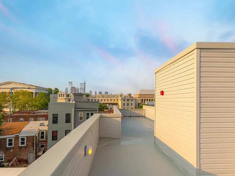 2120 W Master St #2 — Photo 29