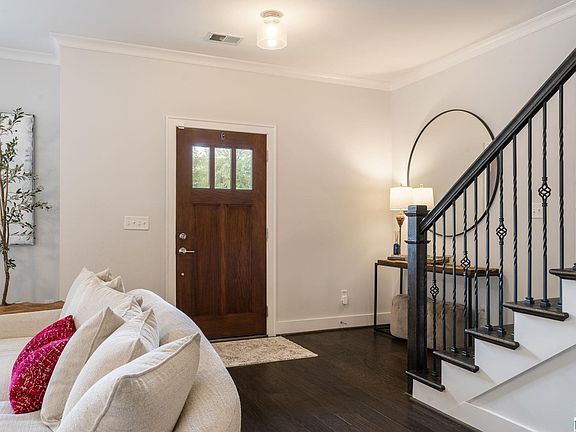 4th image of 1021 Ashworth Dr