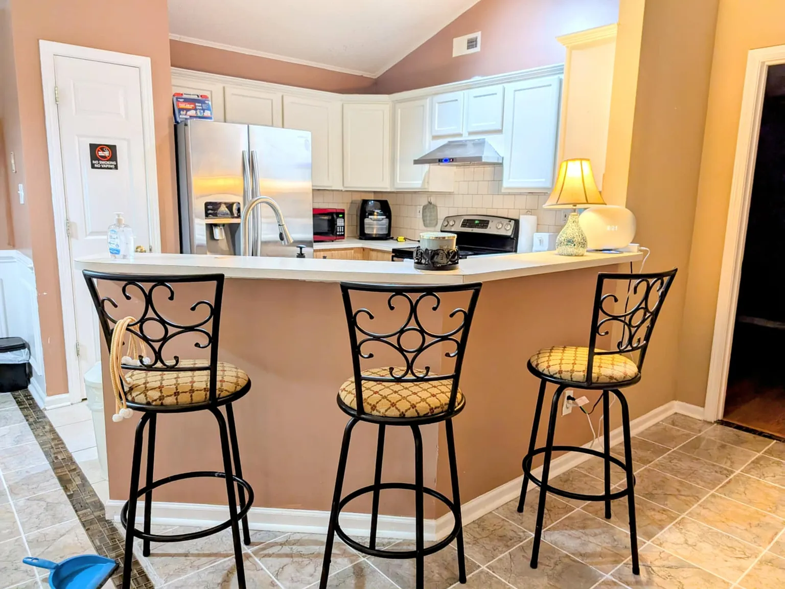 Layton Ridge Ln, Charlotte — Photo 4
