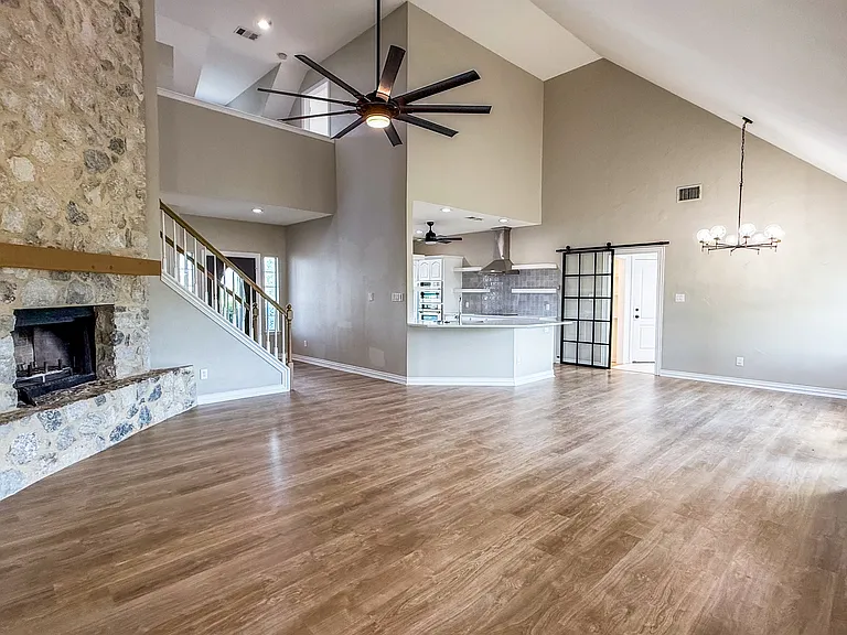 200 N Sorrells Rd — Photo 49