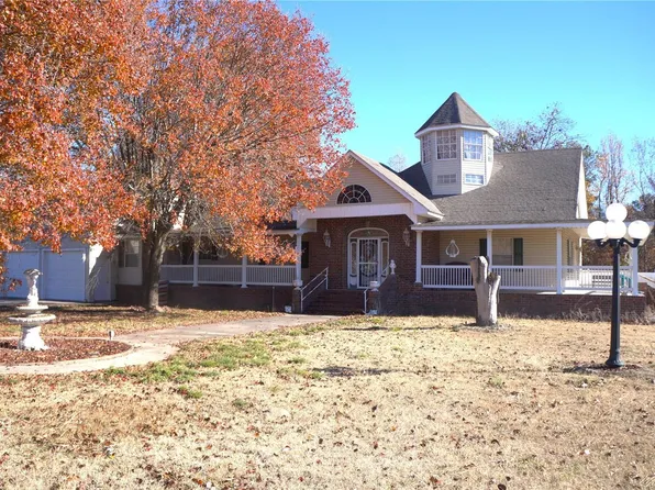100 S Olive St, Arbyrd, MO 63821