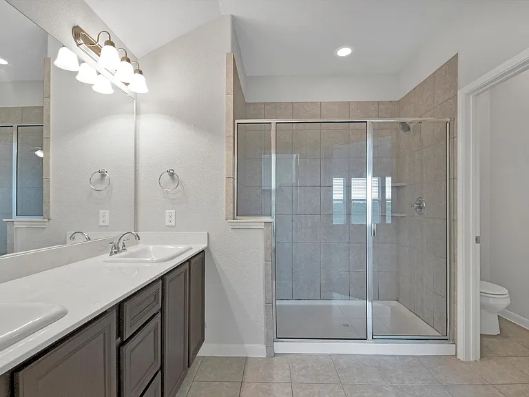5100 Royal Springs Dr — Photo 18
