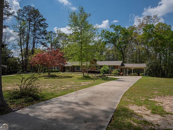 3rd image of 4350 Jones Rd
