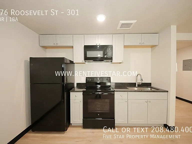 J&R Rental Properties - 276 Roosevelt St #101-308 — Photo 4