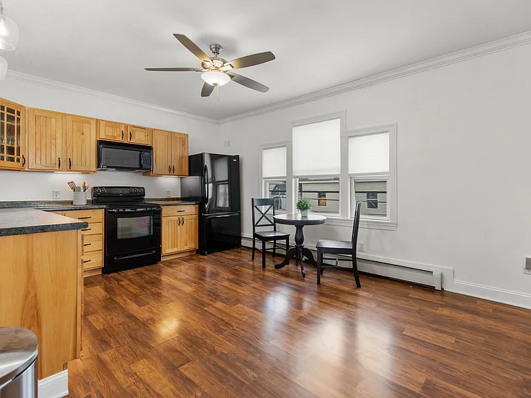 91 Union Ave — Photo 56
