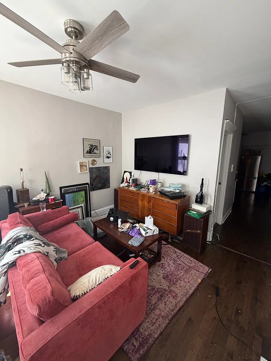 Building Photo - 1118 N Oakley Blvd #1F