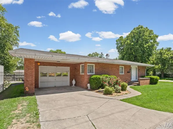 115 W 5th South St, Mount Olive, IL 62069