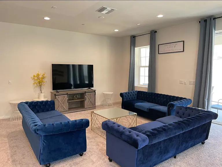 21199 Packing House Ct — Photo 10