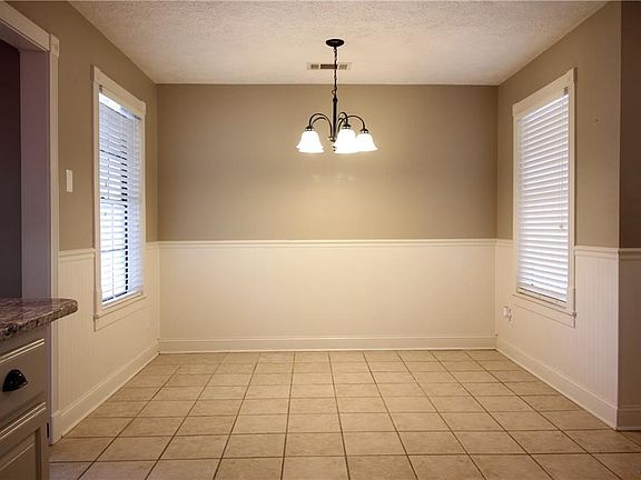 5th image of 4040 Huntwick Blvd