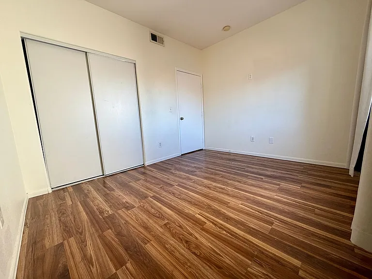 5650 E Sahara Ave #2024 — Photo 10