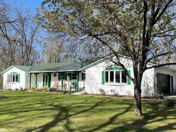 2430 Peach Ave, Fairfield, IA 52556