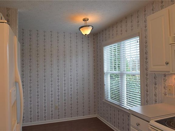 5th image of 5425 Goldenrod Cir