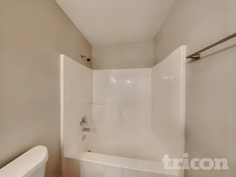 12758 Sovereign Ln — Photo 16
