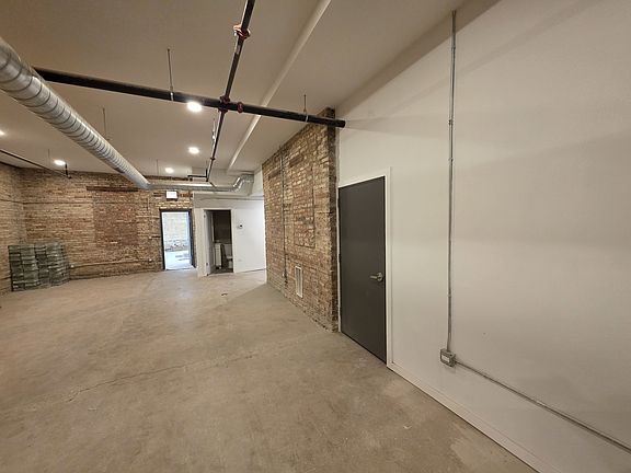2nd image of 2208 S Lombard Ave