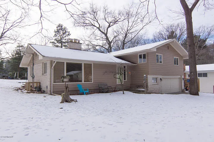 4095 Nob Hill Dr photo 1
