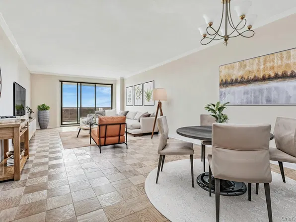 110-11 Queens Boulevard #24L, Forest Hills, NY 11375