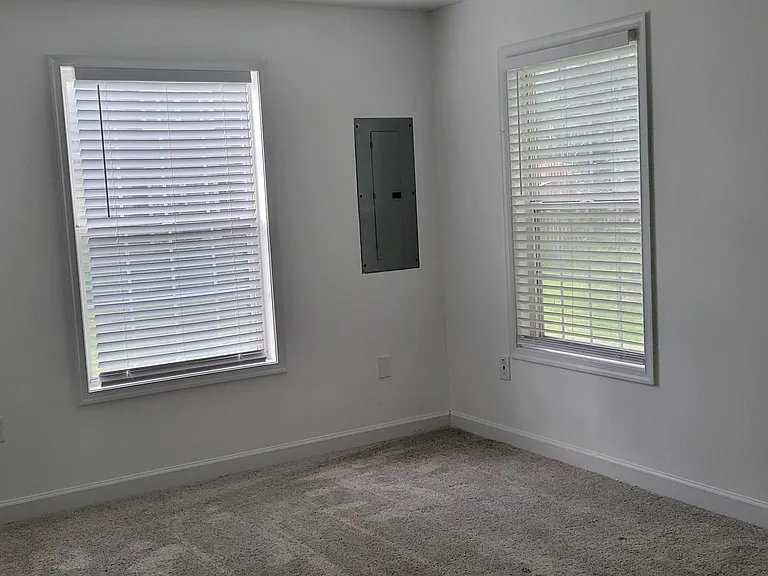 110 Long Acre Ct — Photo 11