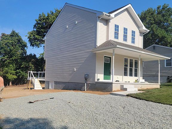 5th image of 116 Holton St