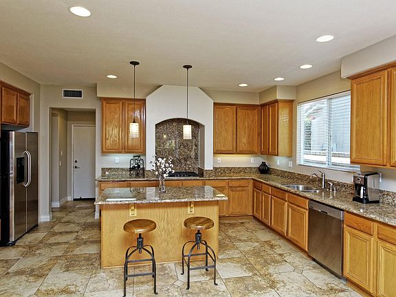 4th image of 1036 King Palm Dr