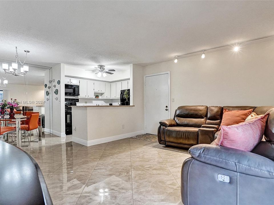 1st image of 7813 Ashmont Cir #101