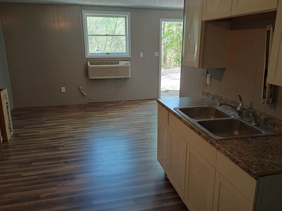 2nd image of 100 Holiday Hills Rd #11004893
