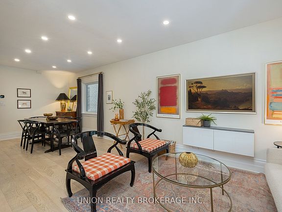 3rd image of 41 Turnberry Ave