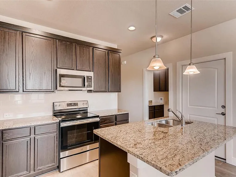 440 High Tech Dr #29B — Photo 4