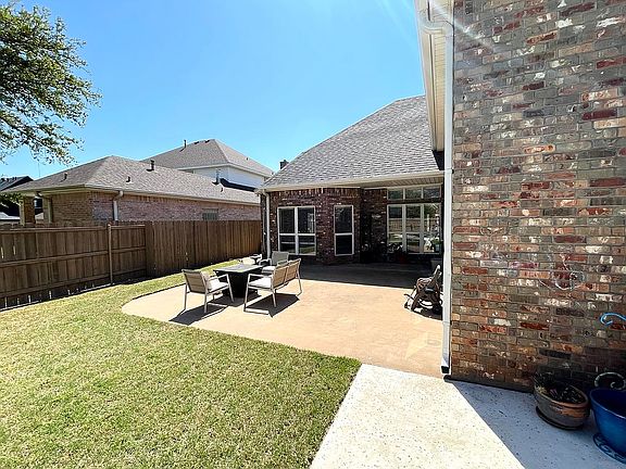 4th image of 4508 Hollow Ridge Dr