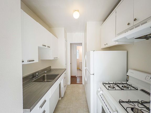 3rd image of 1721 O St #3
