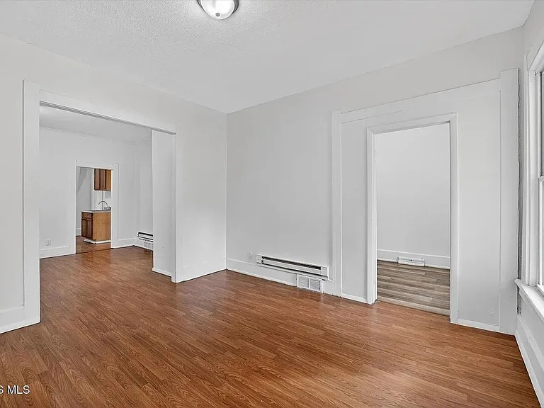 2938 Chase St — Photo 12
