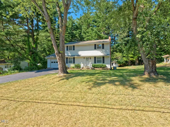 43 Weston Drive, Clifton Park, NY 12065