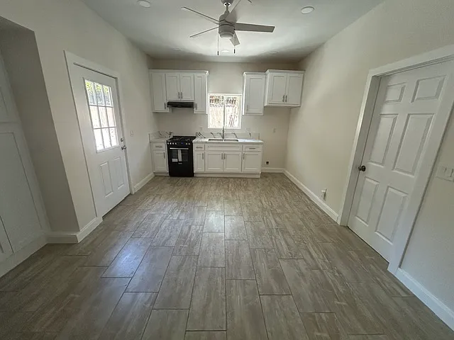 6820 Sundown Dr — Photo 1