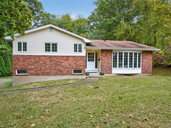 51 Oak Hill Drive, Oyster Bay, NY 11771