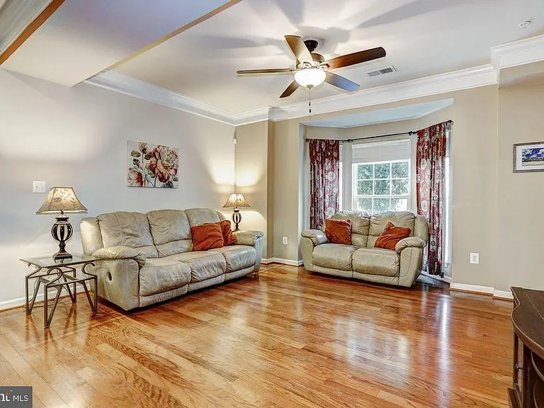 7289 Elkridge Crossing Way — Photo 4
