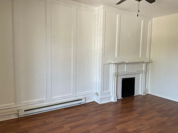 63 1/2 Albany St #2B