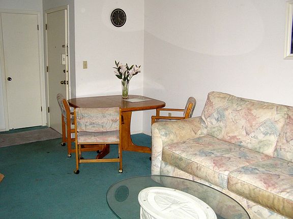 Living room w/entry door