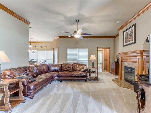 4th image of 3483 Southridge Ln