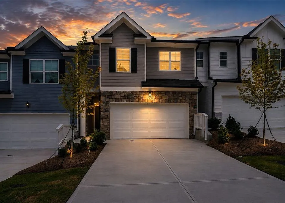 21 Berryville Dr
