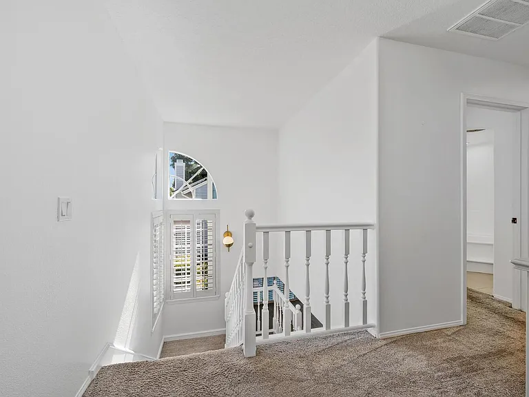 620 Holbrook Ct #101 — Photo 22