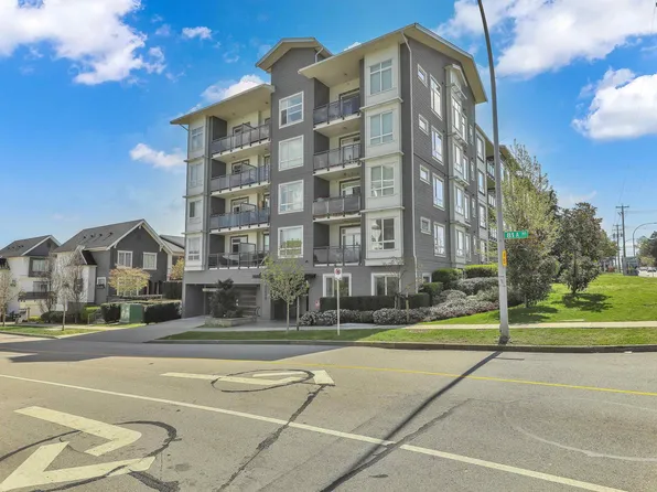 13628 81a Ave #408, Surrey, BC V3W 5B8