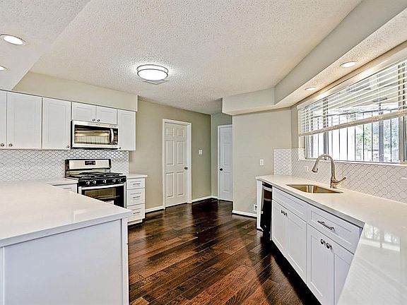 5th image of 9719 Cantertrot Dr