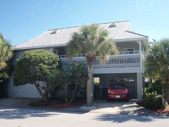 2nd image of 131 E Bay Dr
