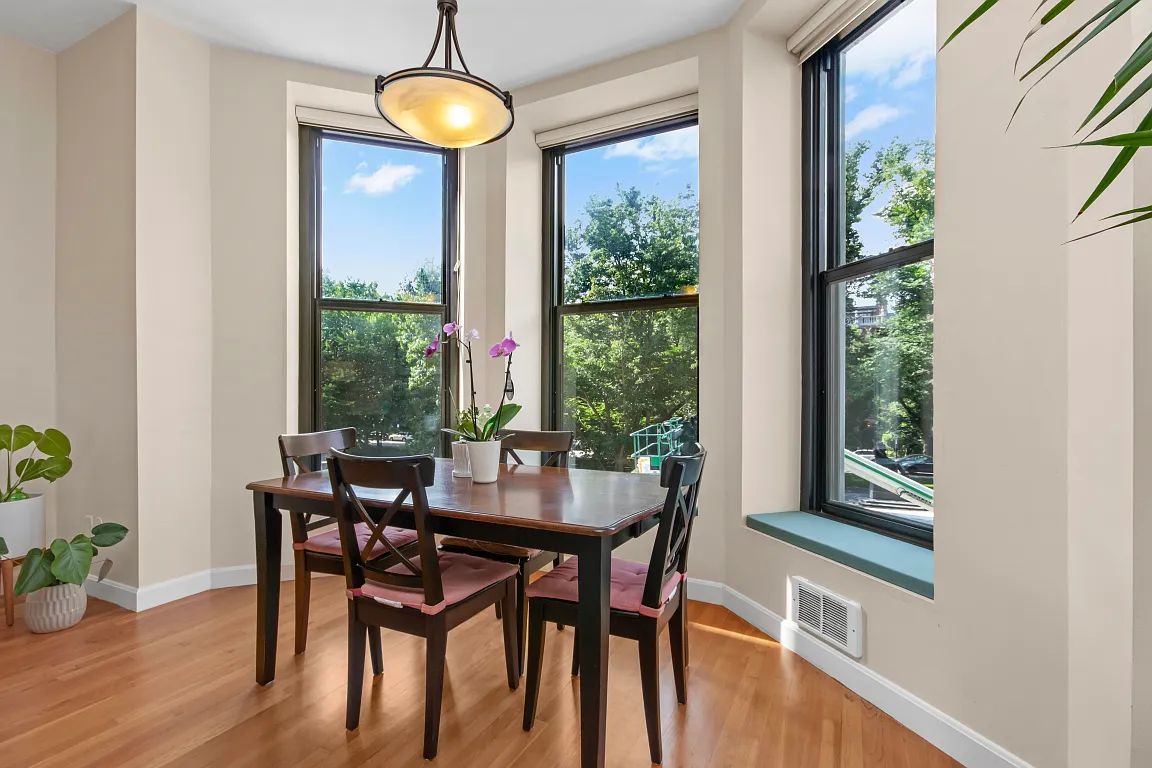 Building Photo - 160 Commonwealth Ave #213