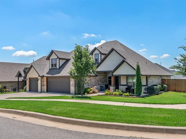 812 Fox Hollow Dr, Norman, OK 73069